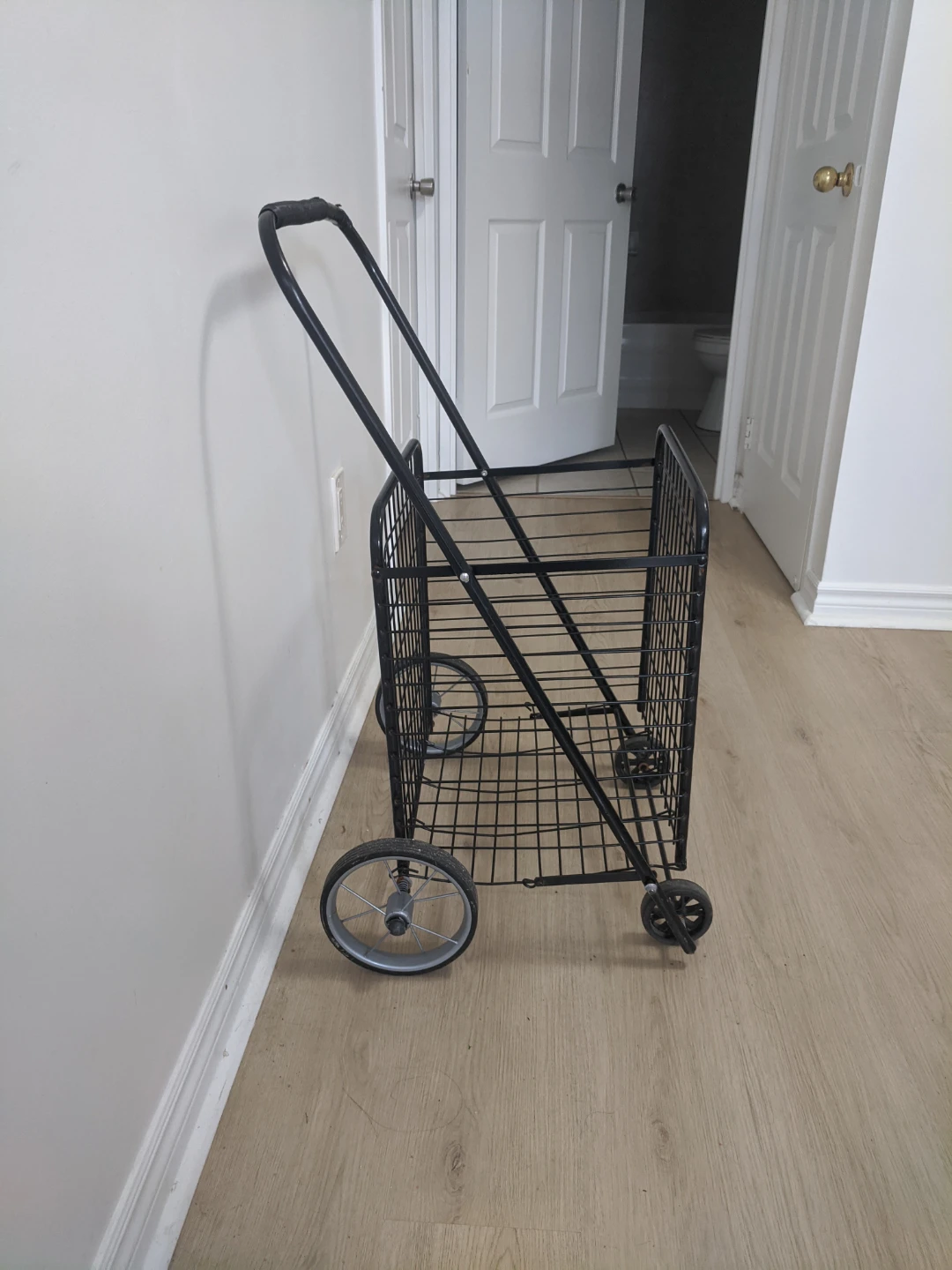 Black Metal Shopping Cart - photo 2