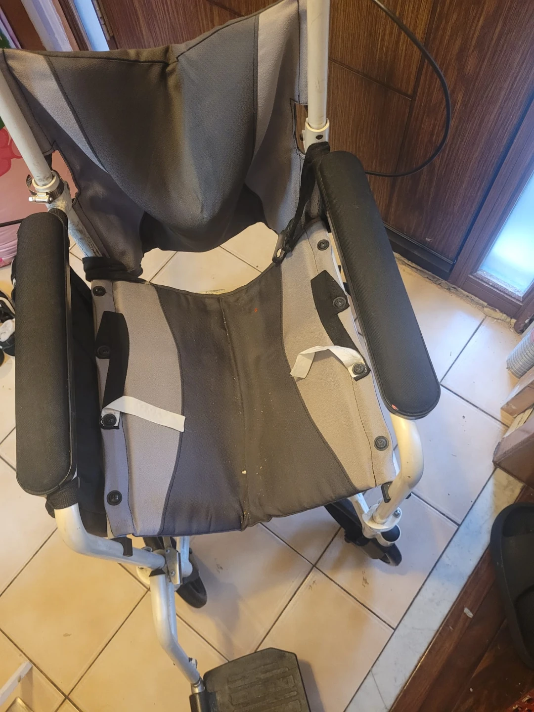 Wheel chair $100
