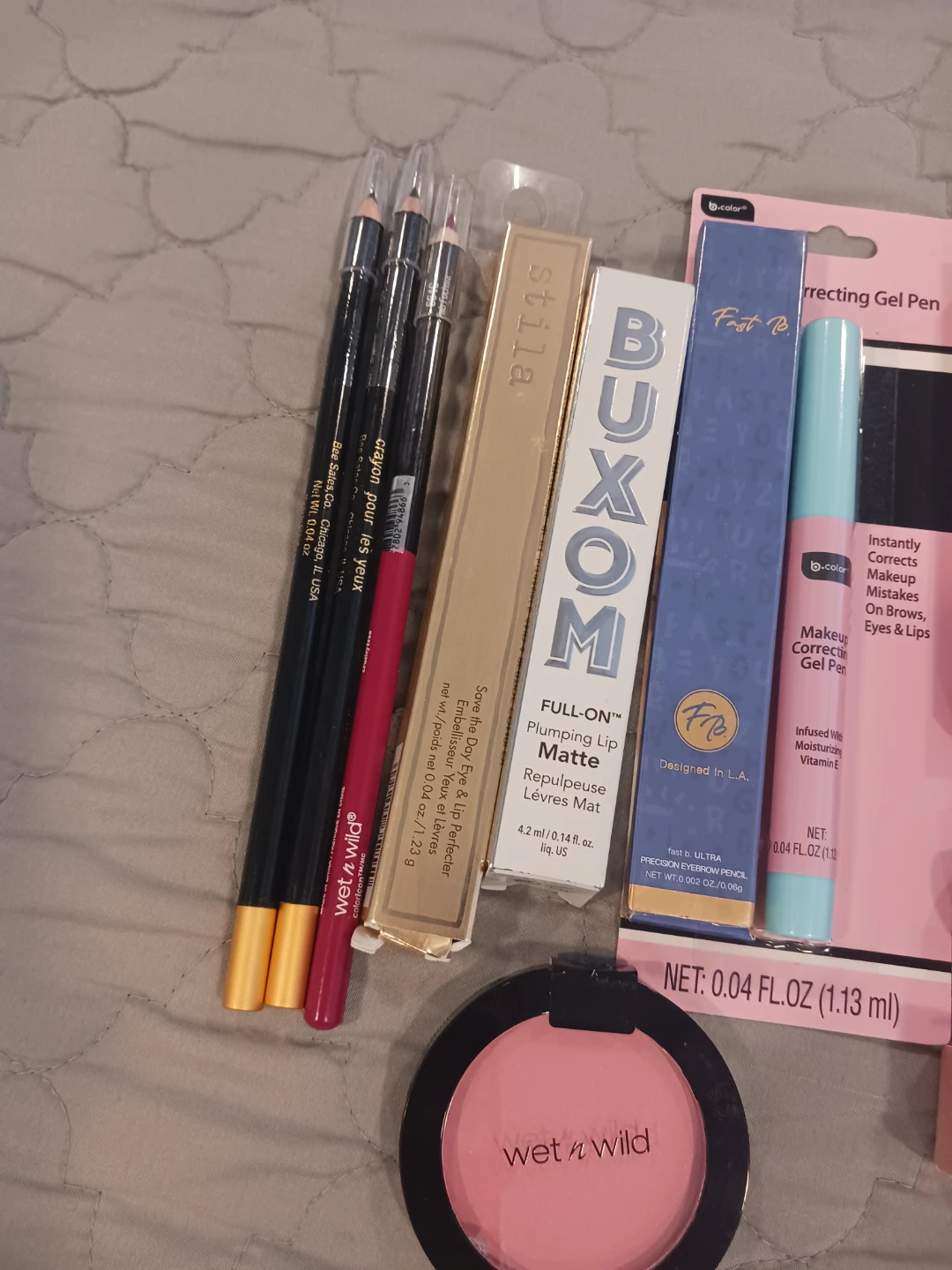 Assorted Makeup Lot: Wet n Wild, Buxom, Stila, and More - photo 2