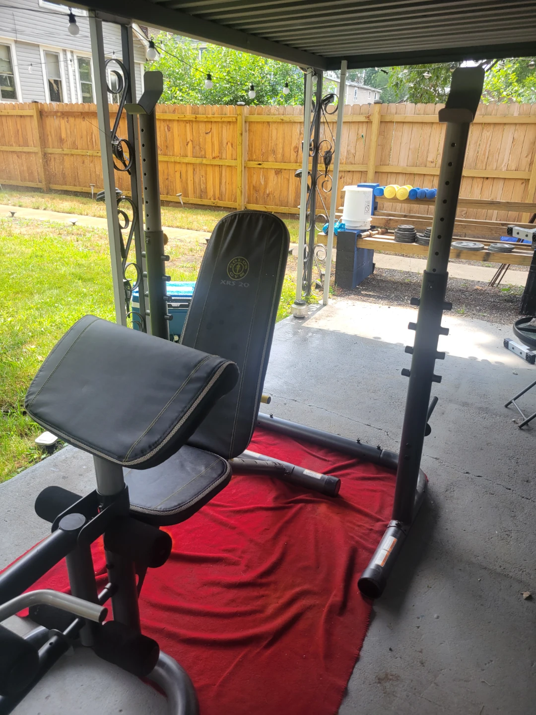 GOLD'S GYM  SQUAT RACK AND 6 POSITIONS ADJUSTABLE BENCH - photo 2