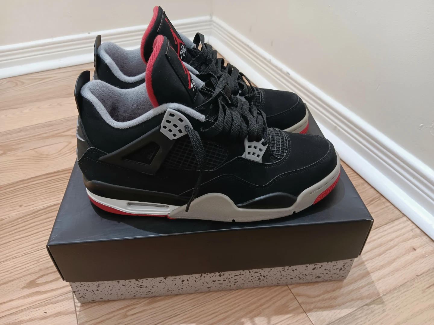 9 Men's Jordan 4 OG Bred NIKE (2019) - photo 3