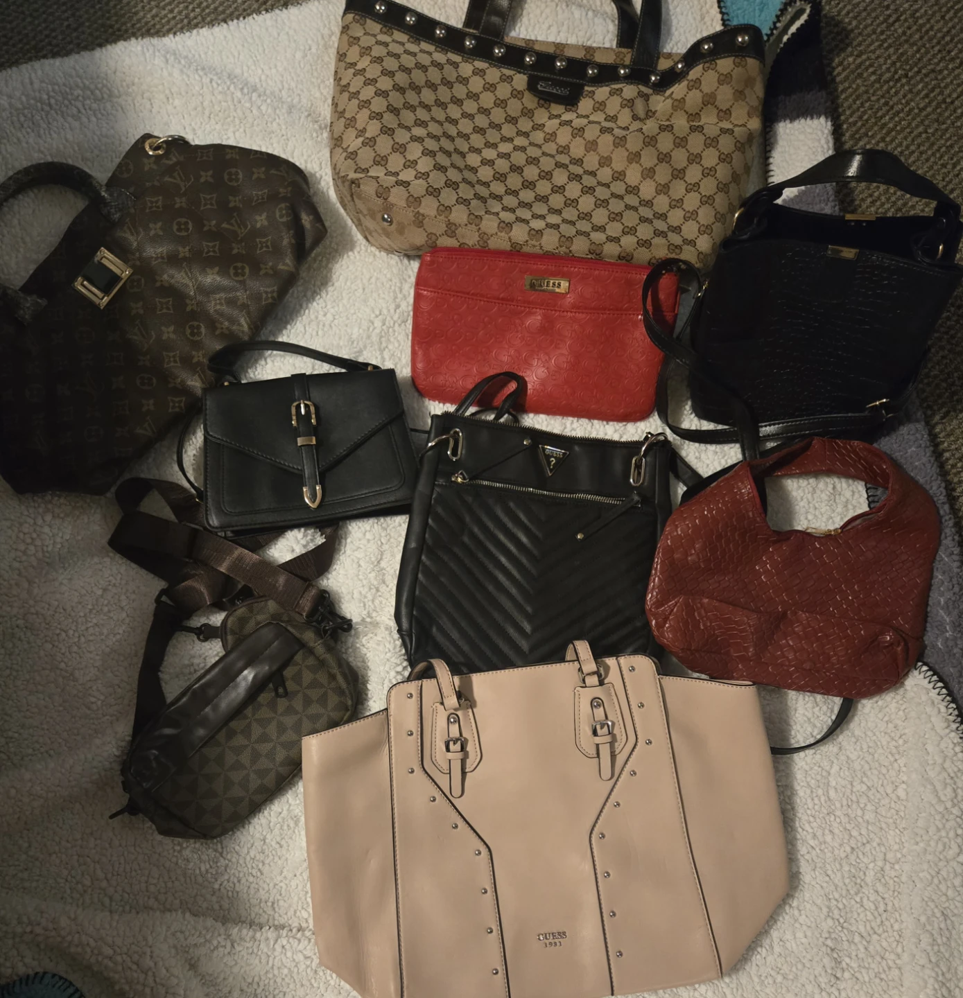 Womans Clothing, Shoes, Hand Bags Etc!