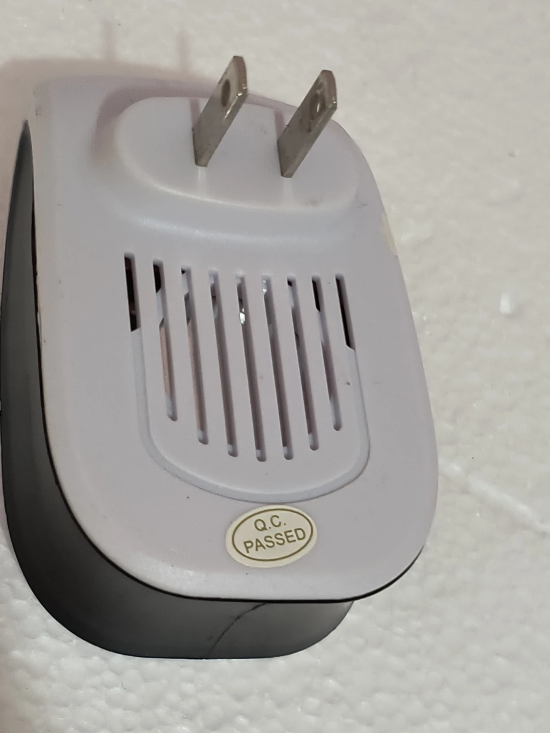 Pest Repeller Plug-in