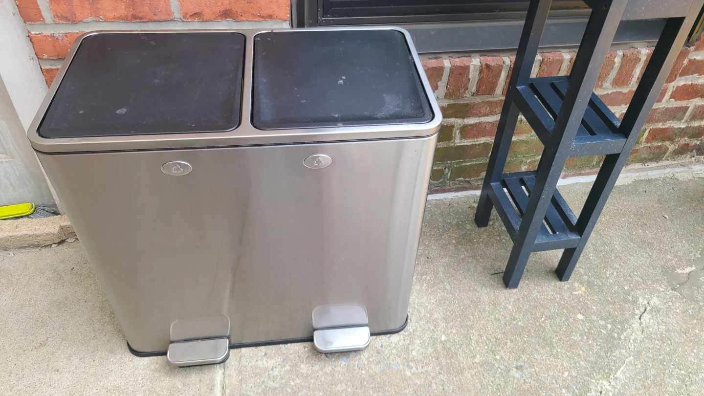 Simplehuman Dual Compartment Recycling Bin - photo 5