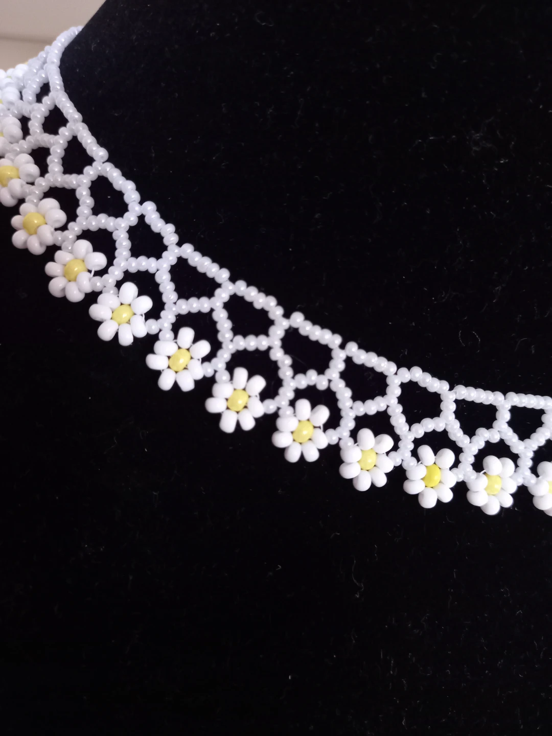Daisy Beaded Choker Necklace - photo 2