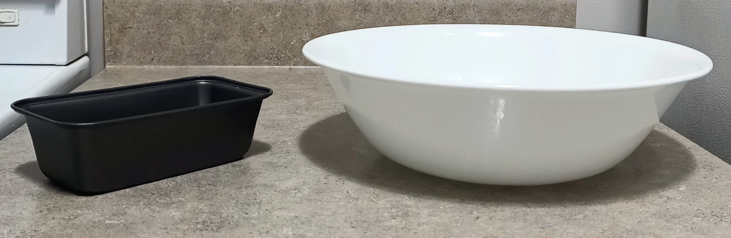 Loaf Pan and Mixing Bowl Set