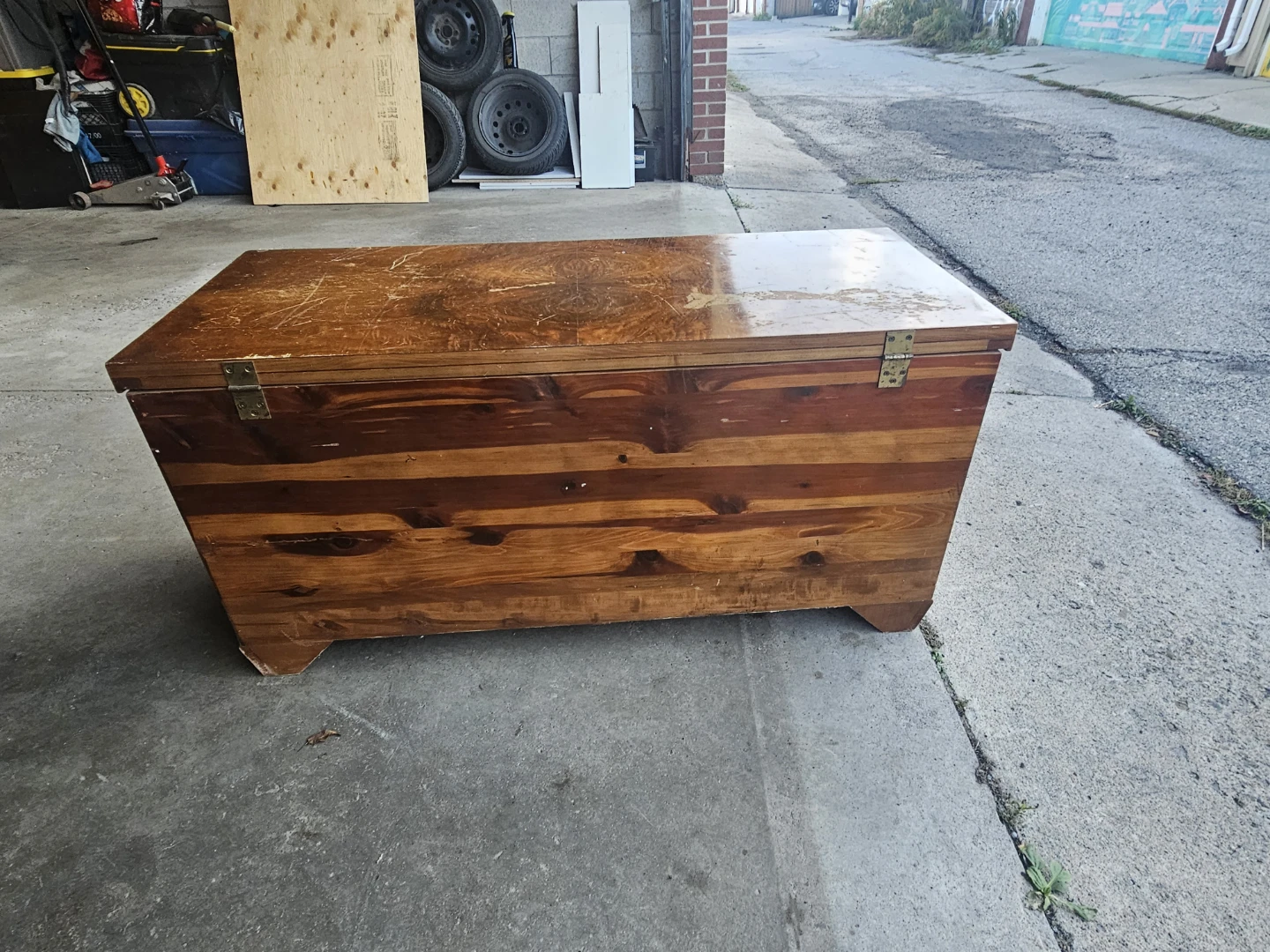 Vintage Wooden Cedar Chest - photo 2