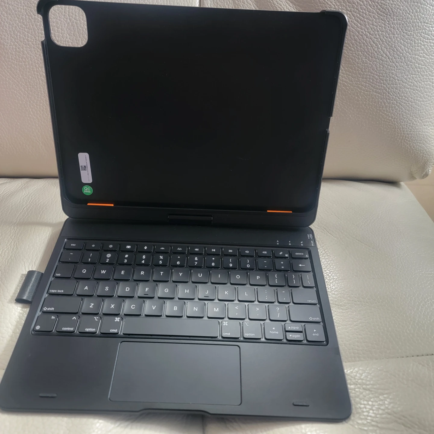 Typecase KB201T Keyboard Case for ipad pro 11"