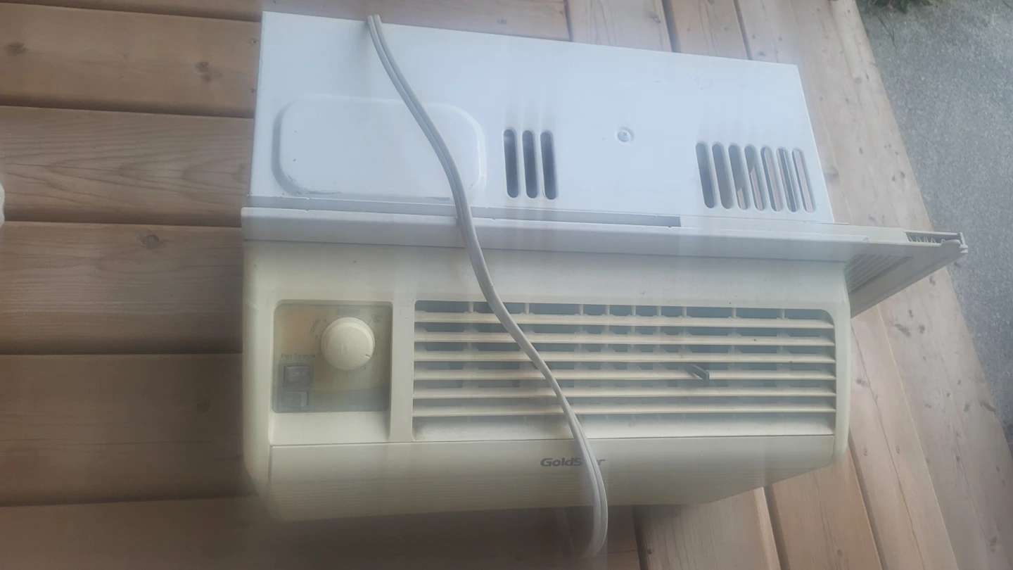 Free GoldStar Window Air Conditioner