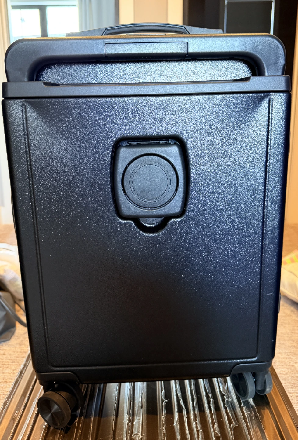 Brand new carry on size luggage - photo 3
