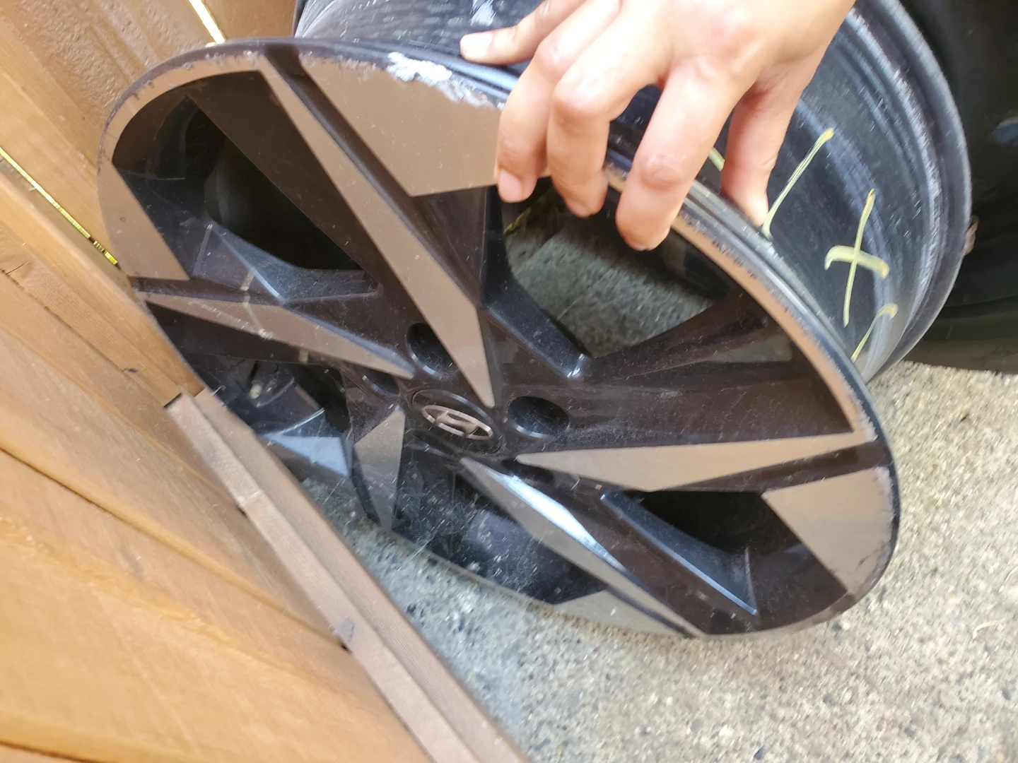 Hyundai Alloy Wheel Rim - photo 3