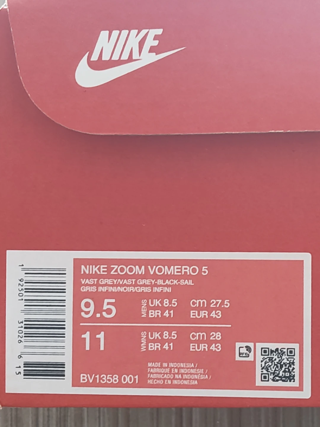 Nike Zoom Vomero 5 Men's (9.5) - photo 2