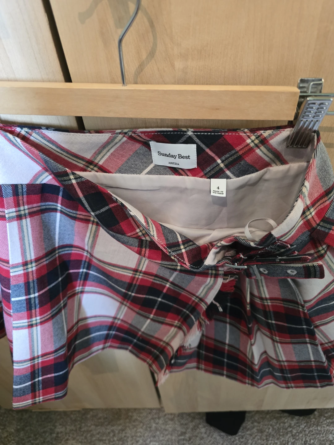 Aritzia Sunday Best Plaid Kilt Skirt Size 4 - photo 2