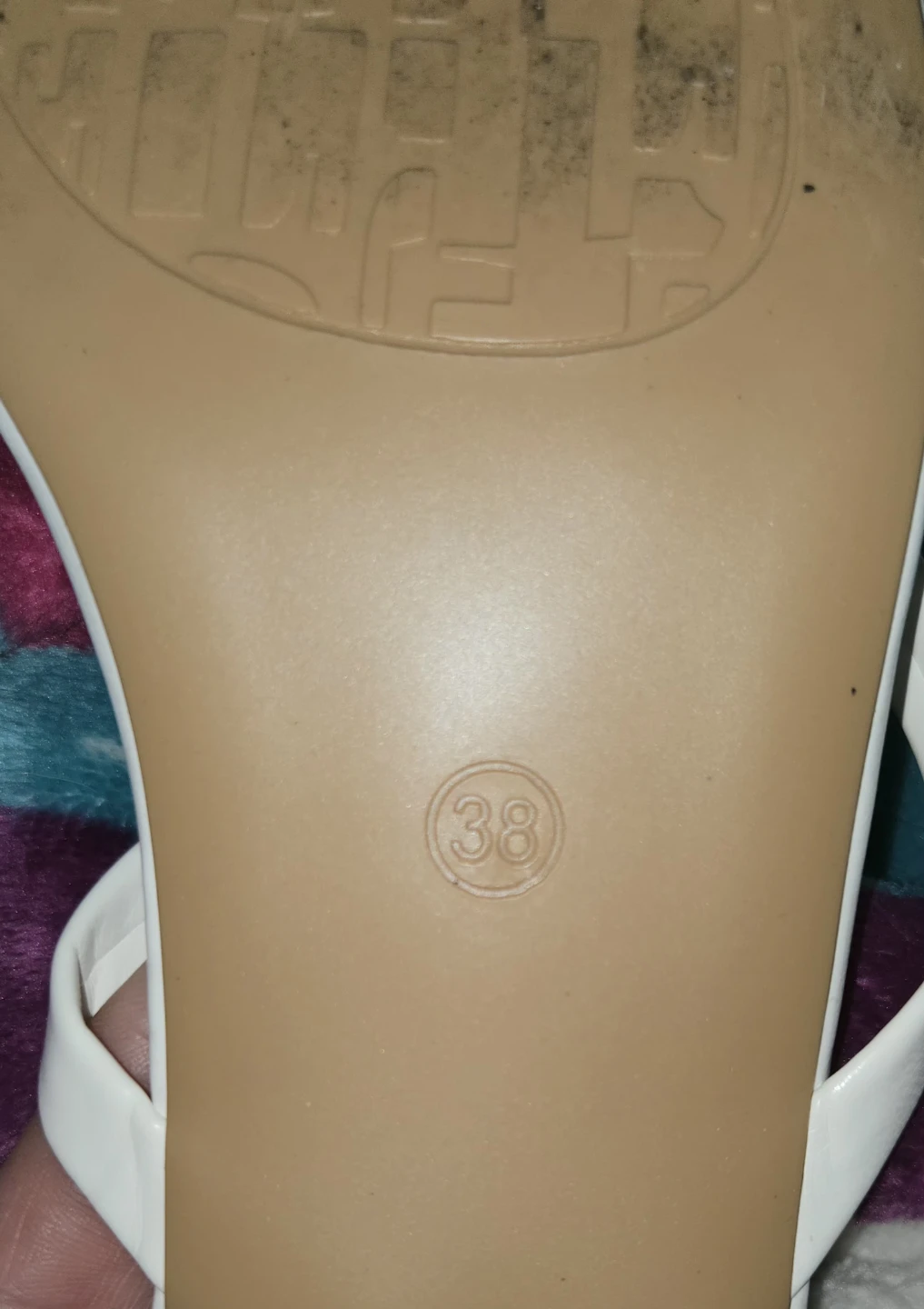 White Thong Heeled Sandals Size 38 - photo 2