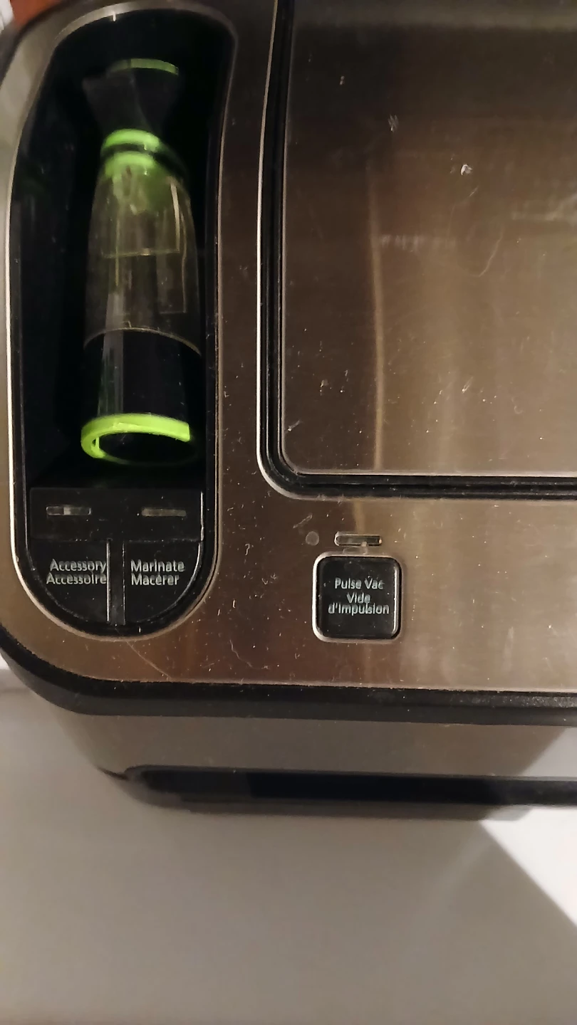 FoodSaver Vacuum Sealer - photo 3