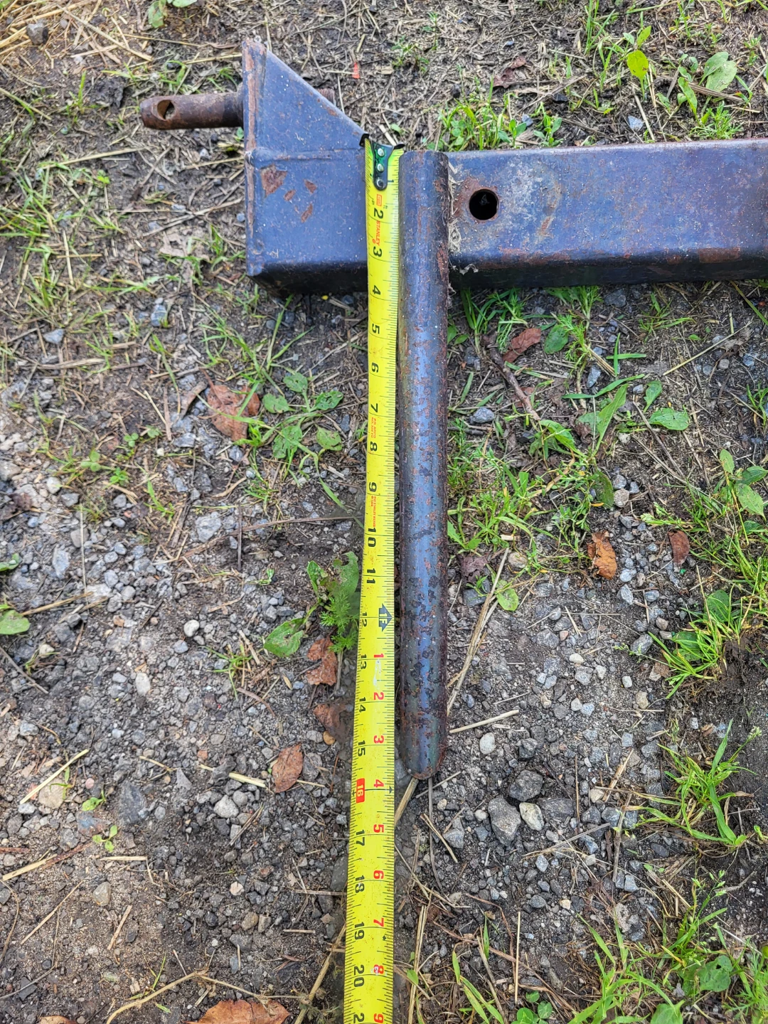 3 Point Hitch Bale Spear Attachment - photo 4