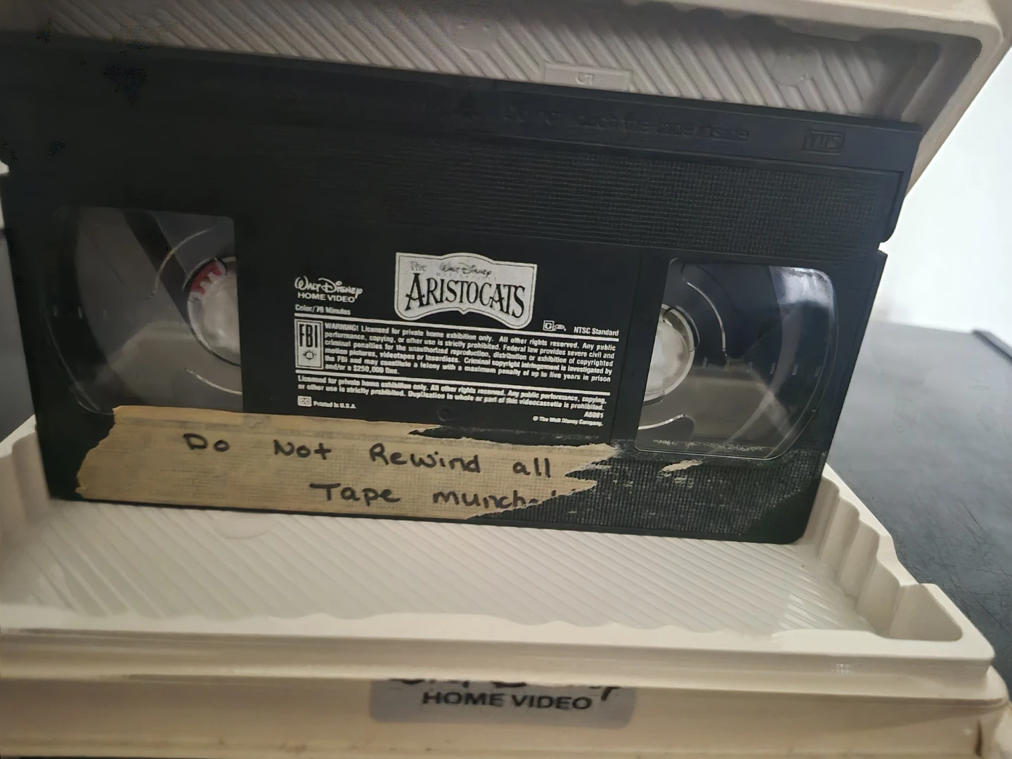 The Aristocats VHS Walt Disney Home Video - photo 2