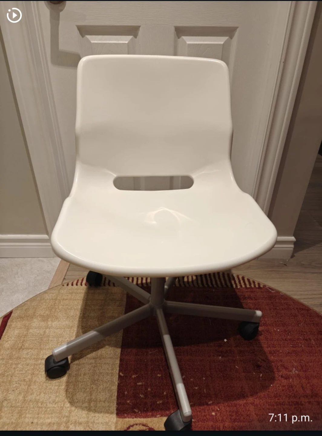 White Swivel Office Chair