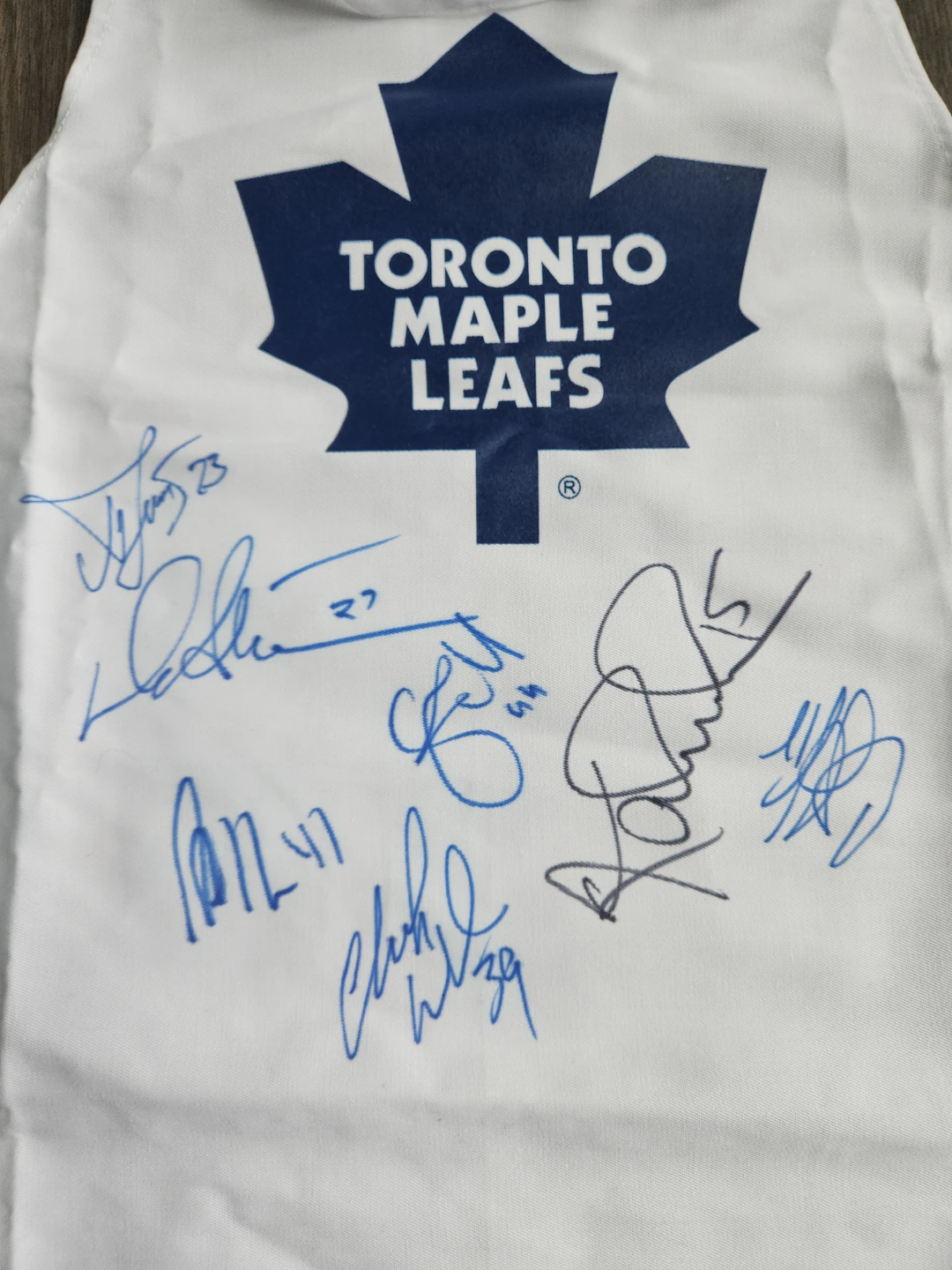 Toronto Maple Leafs Signed Apron - photo 2