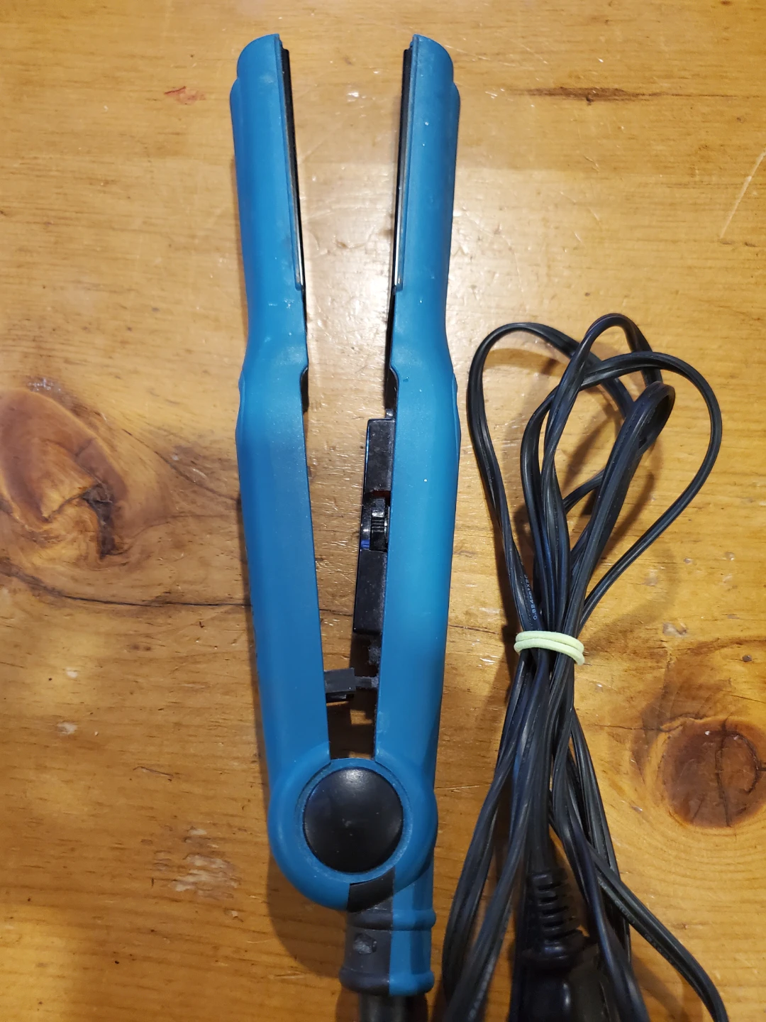 Revlon Hair Straightener & Conair InfinitiPro Curling Iron - photo 3
