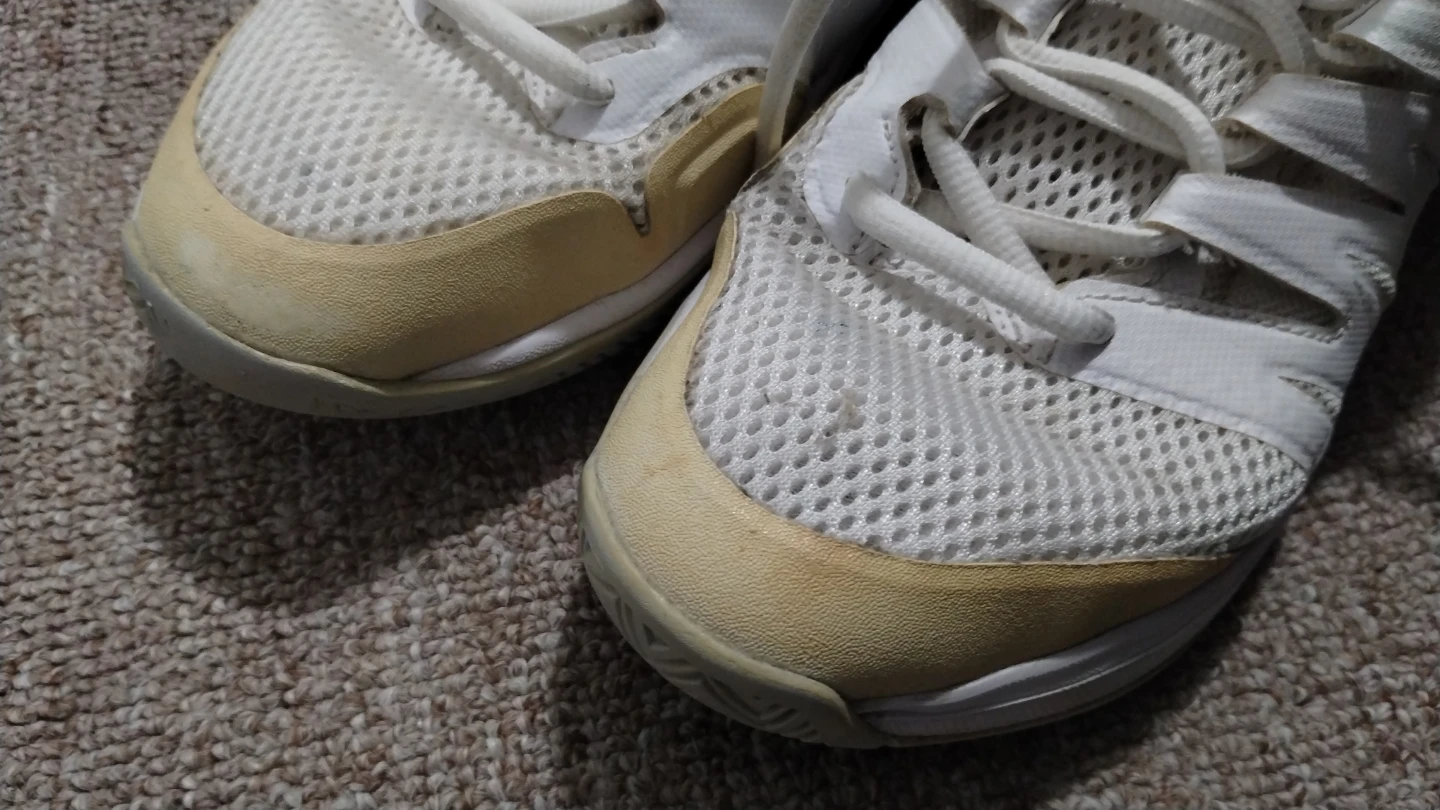 Used White NikeCourt Hard-Court Tennis Shoes - photo 4