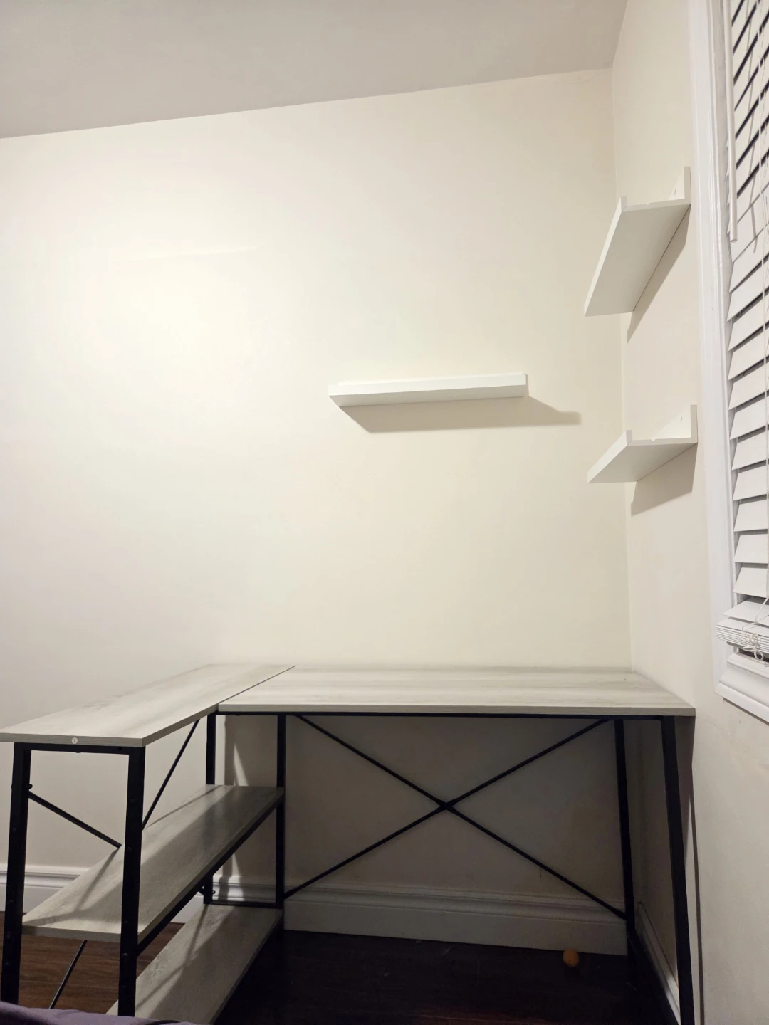 L-Shaped Desk with shelves - photo 2
