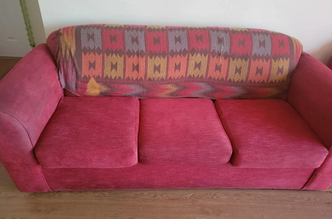 Need help carrying couch to curb - $20 cash