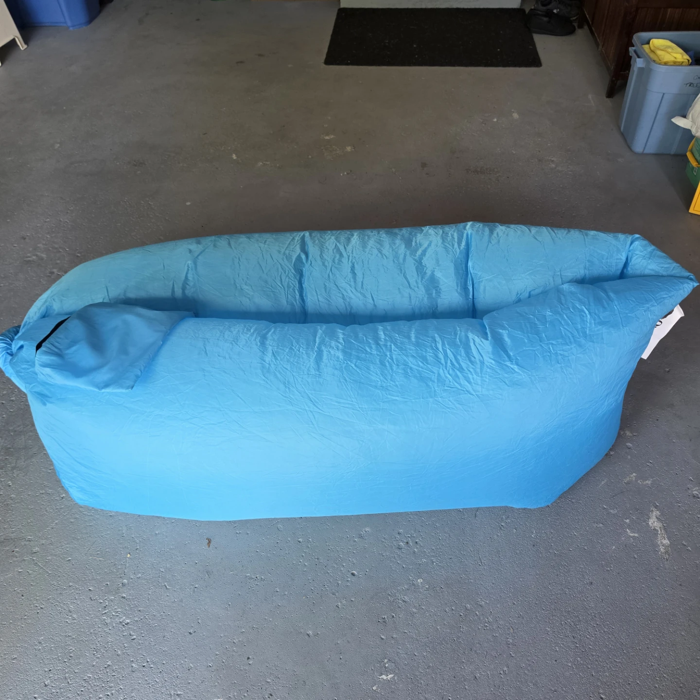 Olympia Blue Inflatable Lounger -EEUC