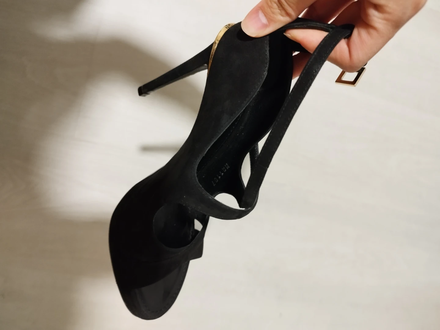 Louis Vuitton Black Heels Size 36 - photo 2