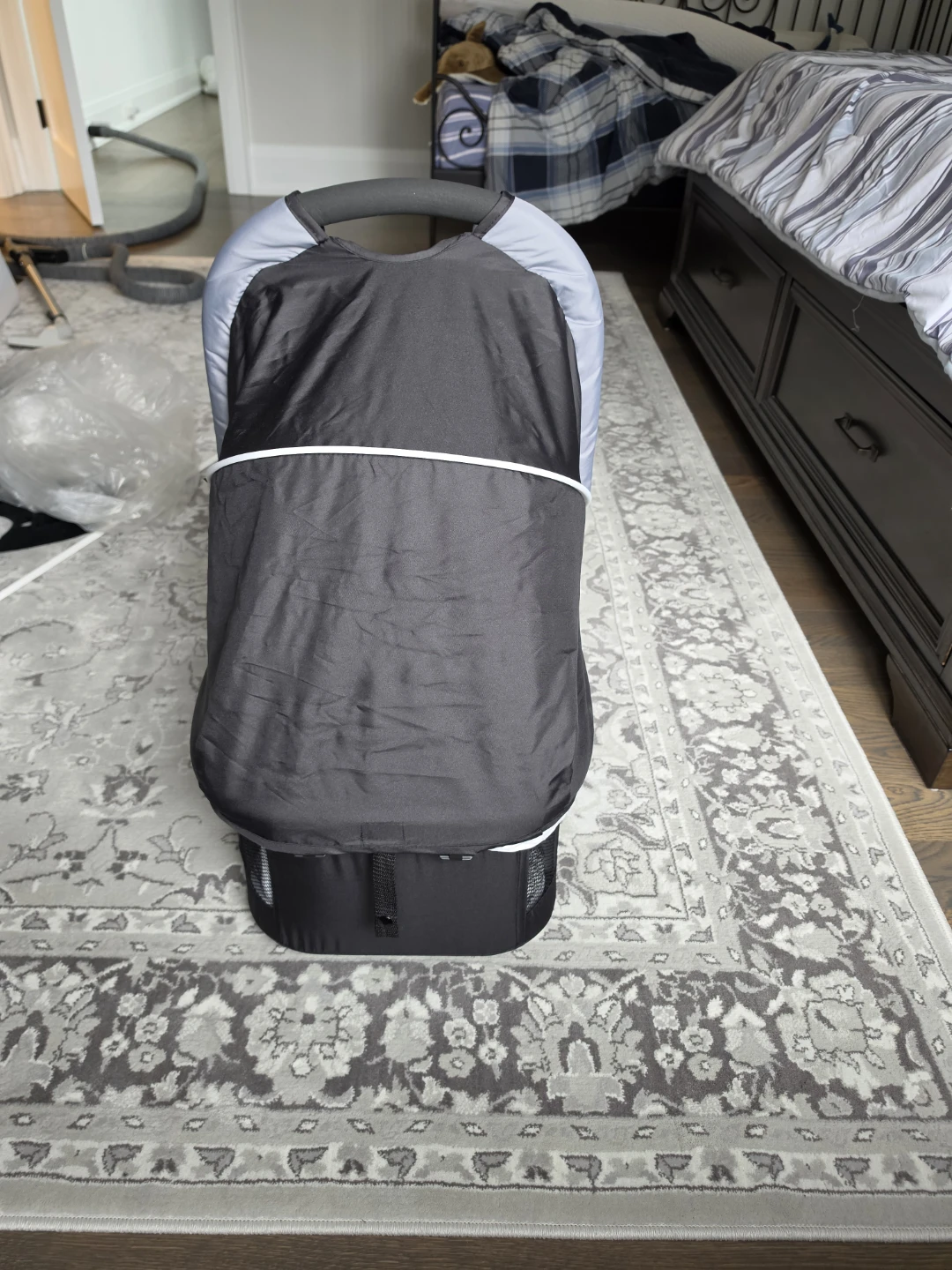 Baby Bassinet with Canopy - photo 5