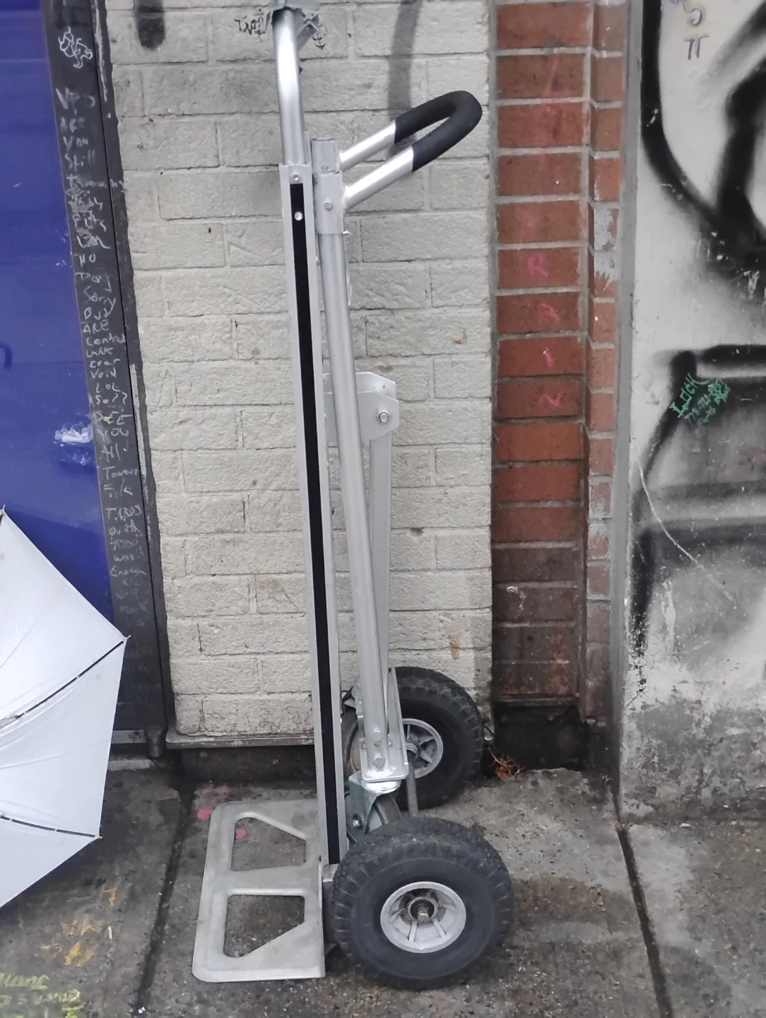 ULINE Folding Hand Truck Dolly H-4124 - photo 3