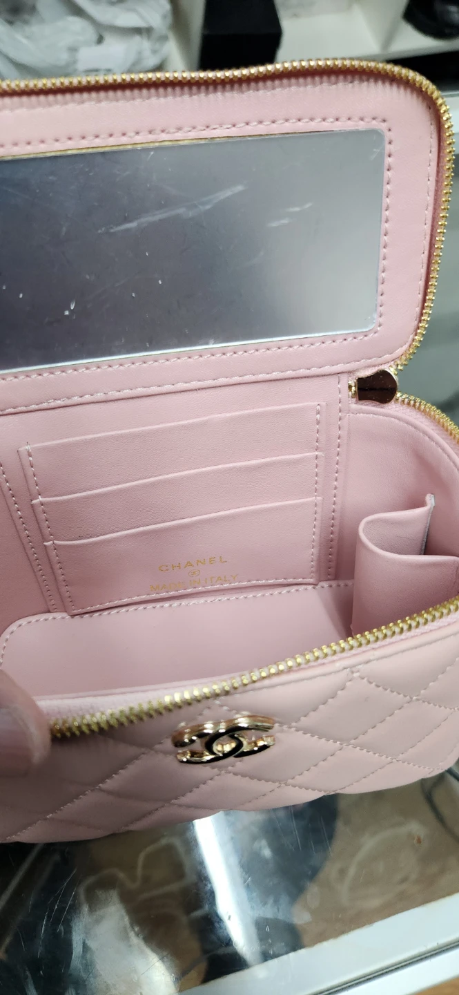 Chanel Vanity Case Bag Pink Quilted Lambskin Leather - photo 4
