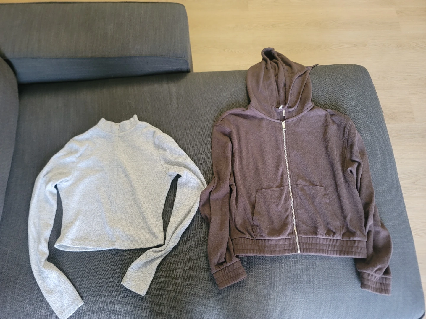 Bundle of Women's Clothing SIZE:SMALL - photo 3