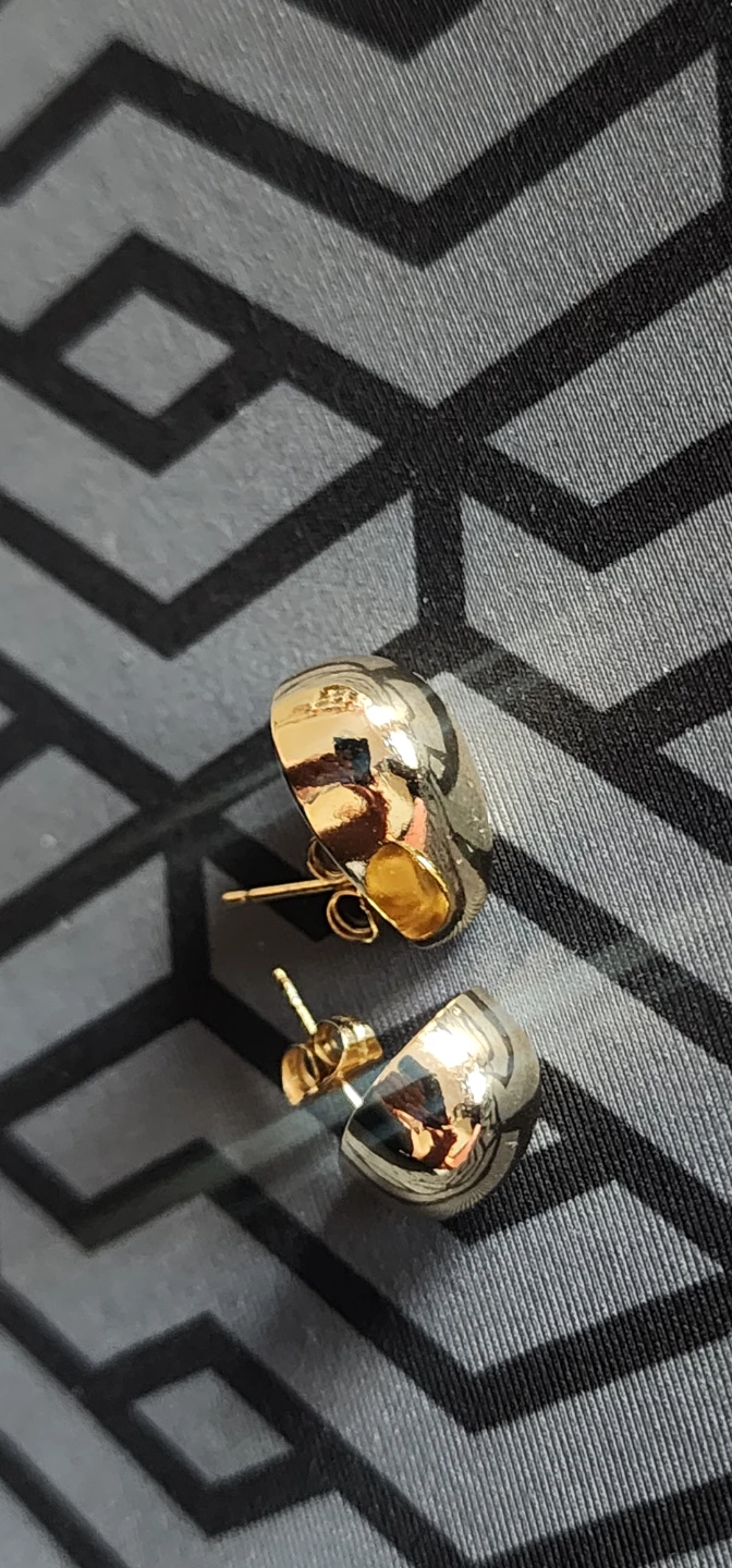 Gold Tone tear drop Earrings - photo 2