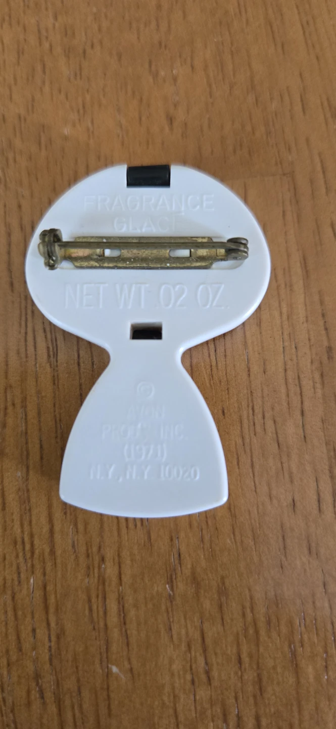 Avon "Little Lady" Fragrance Glace Brooch - photo 3