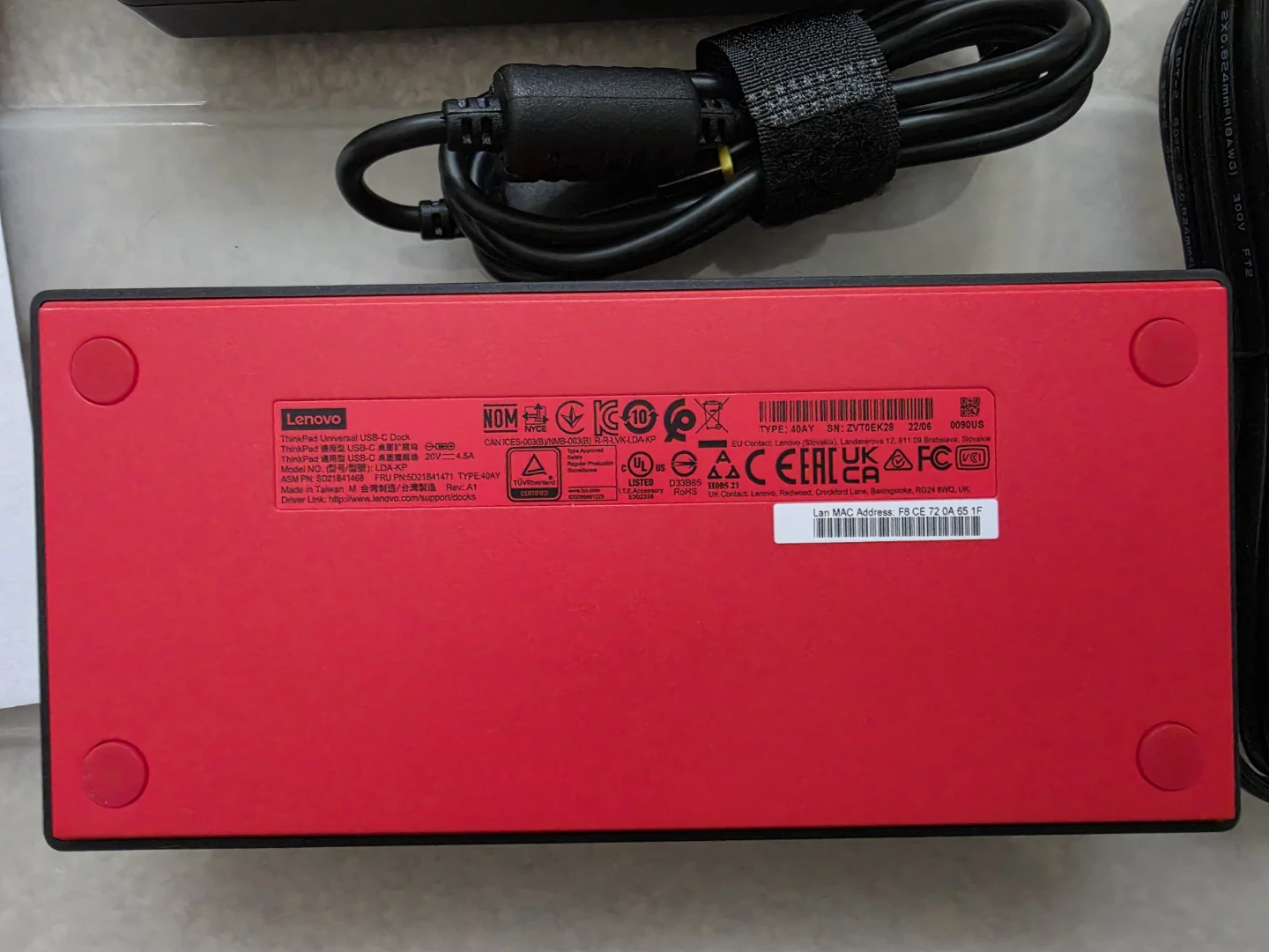 Lenovo ThinkPad Universal USB-C Dock - photo 3