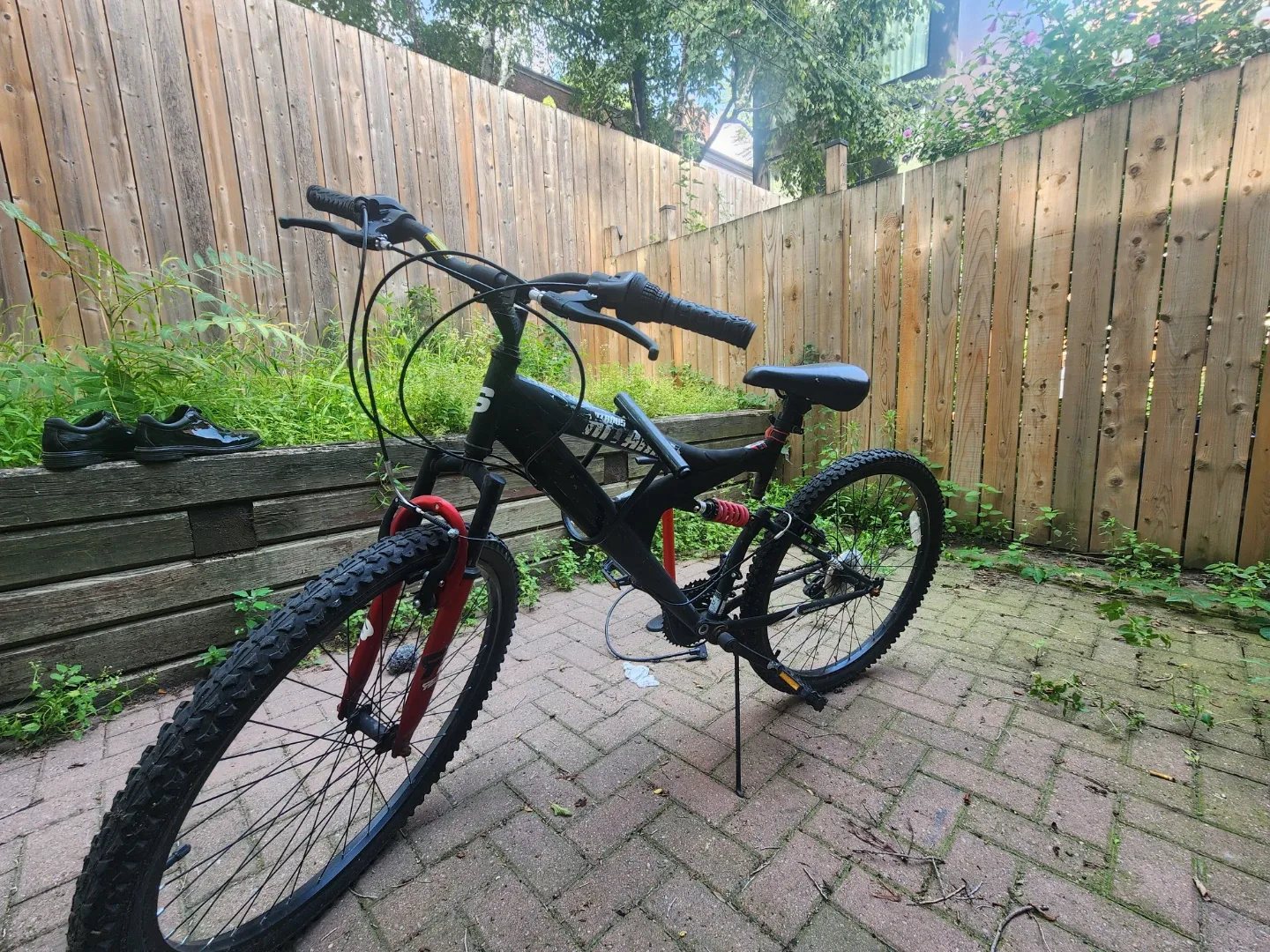 Supercycle Outlaw Full Suspension Mountain Bike