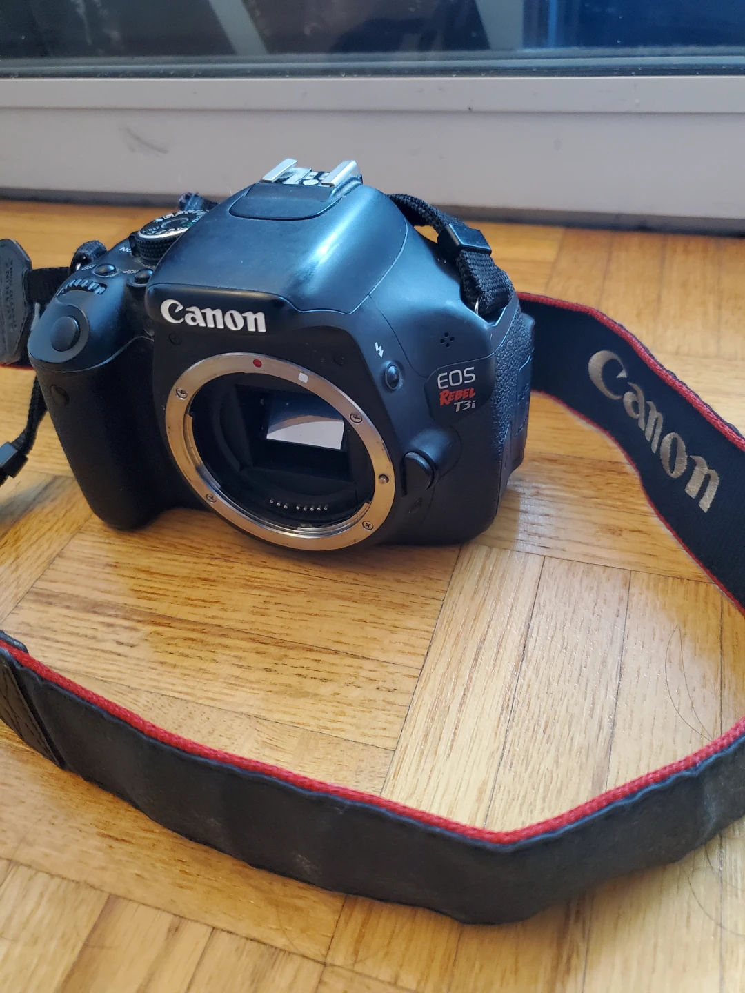 Canon EOS Rebel T3i