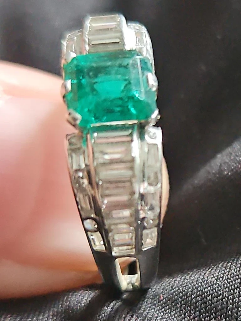 Emerald and Diamond Ring - photo 2