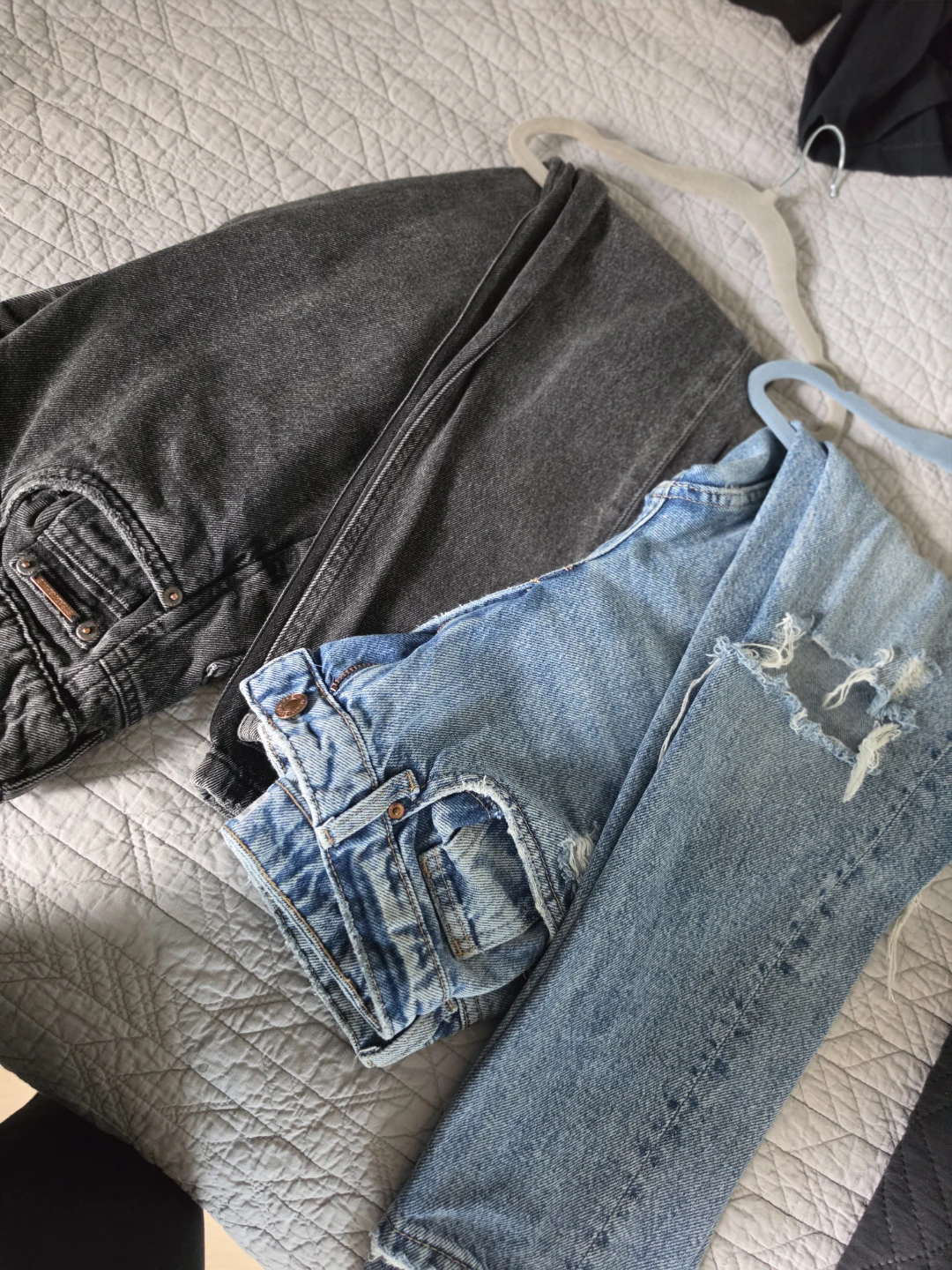 Bundle of Women's Jeans - photo 4