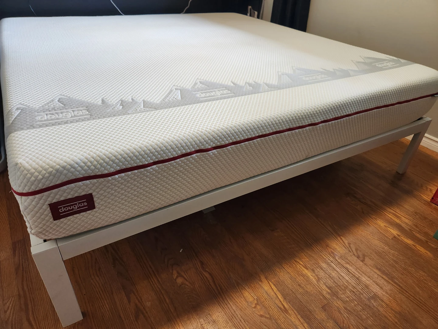 King size douglas mattress and bed frame - photo 2