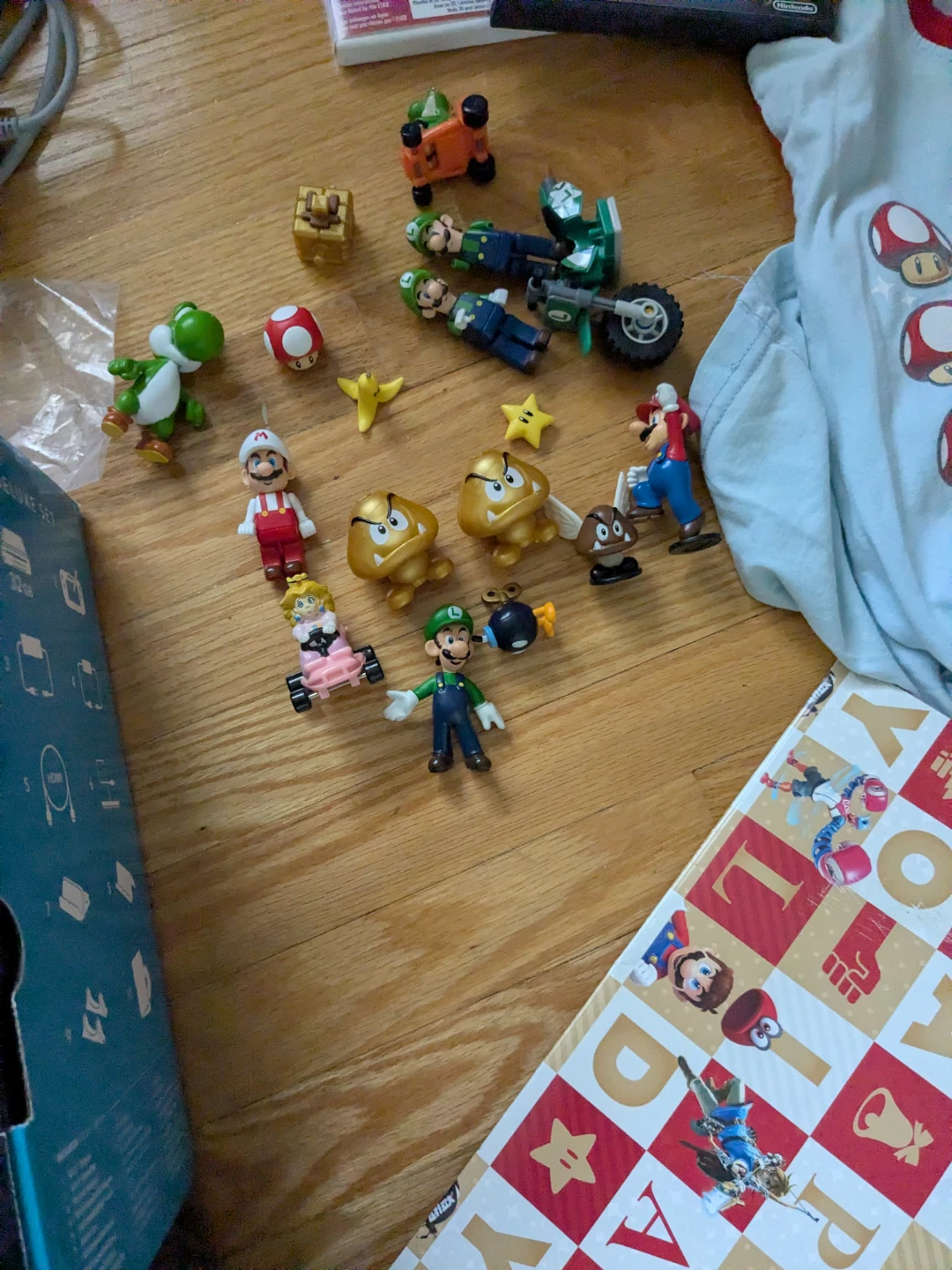 Nintendo Big Lot,  Wii, Wii u, 3DS, games,merch - photo 5