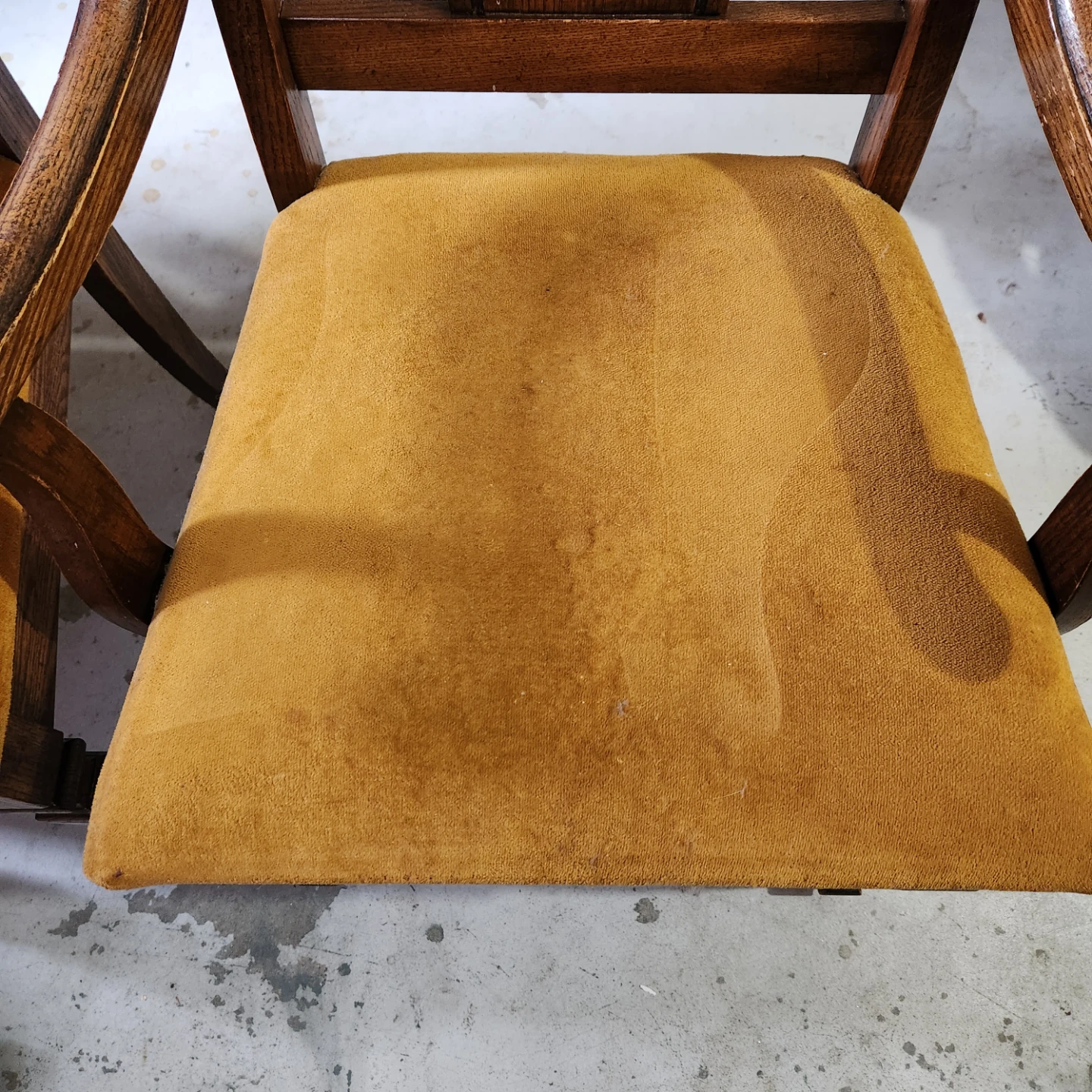 Pedestal table & chairs - photo 5