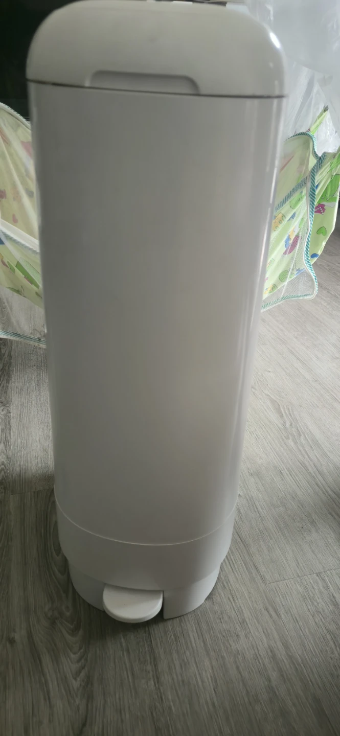 White Diaper genie Pail
