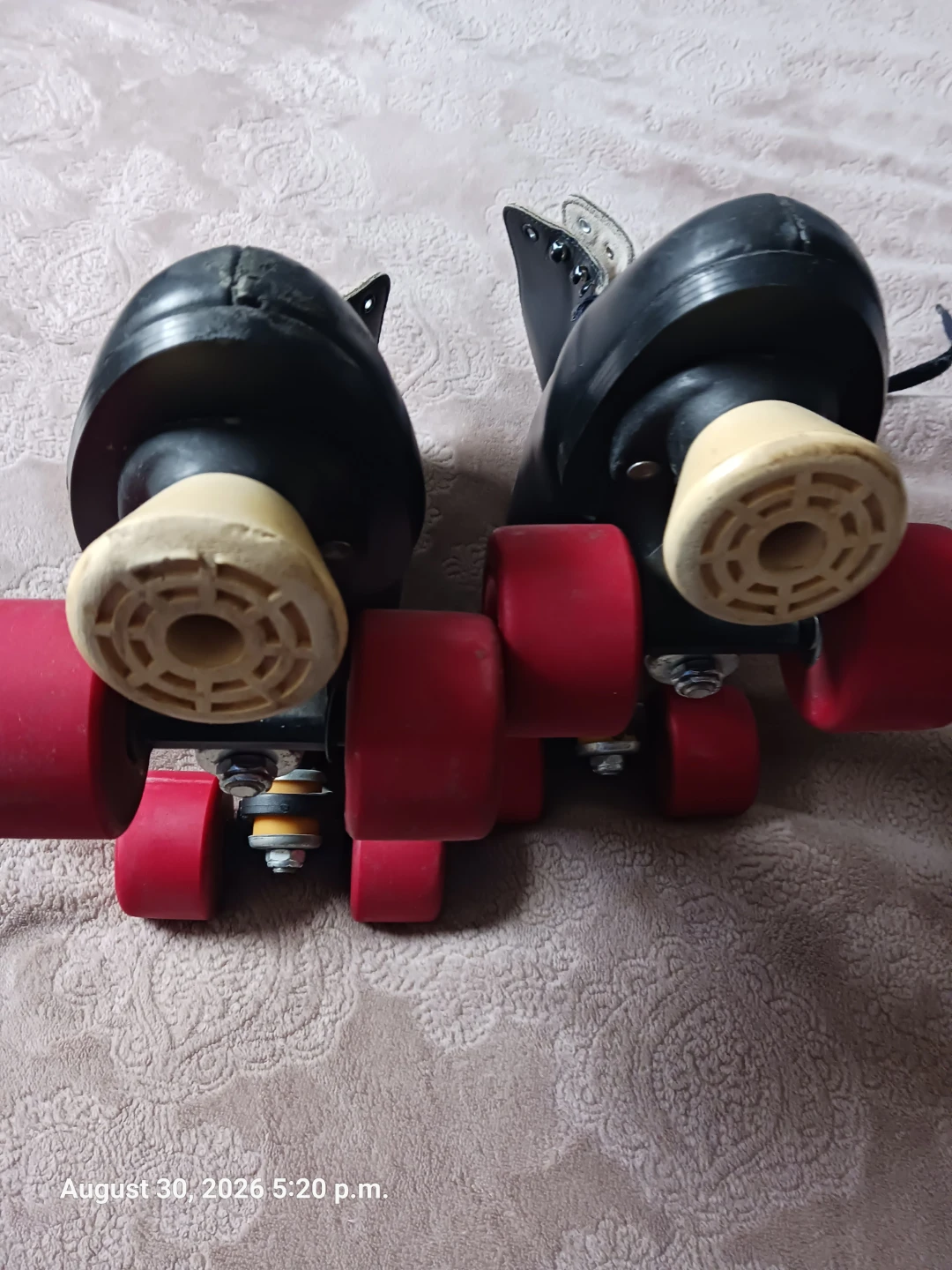 Used Black Roller Skates with Red Wheels - photo 3