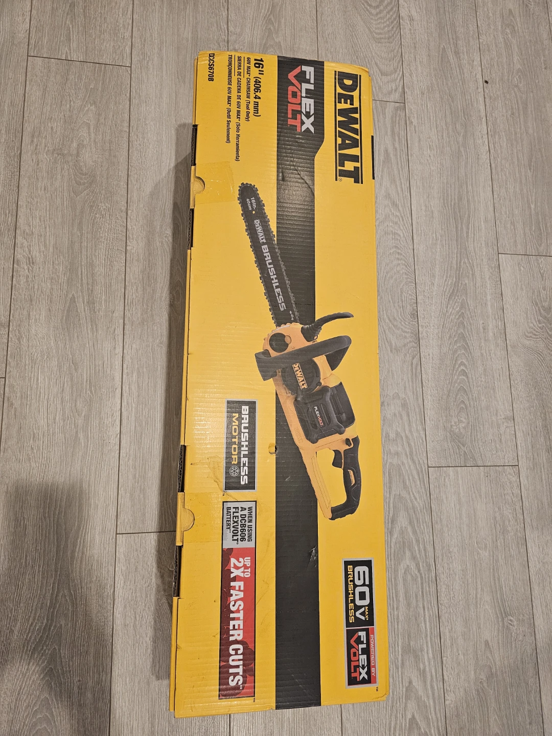 DEWALT FLEXVOLT 60V MAX Brushless Chainsaw (DCCS670B)
