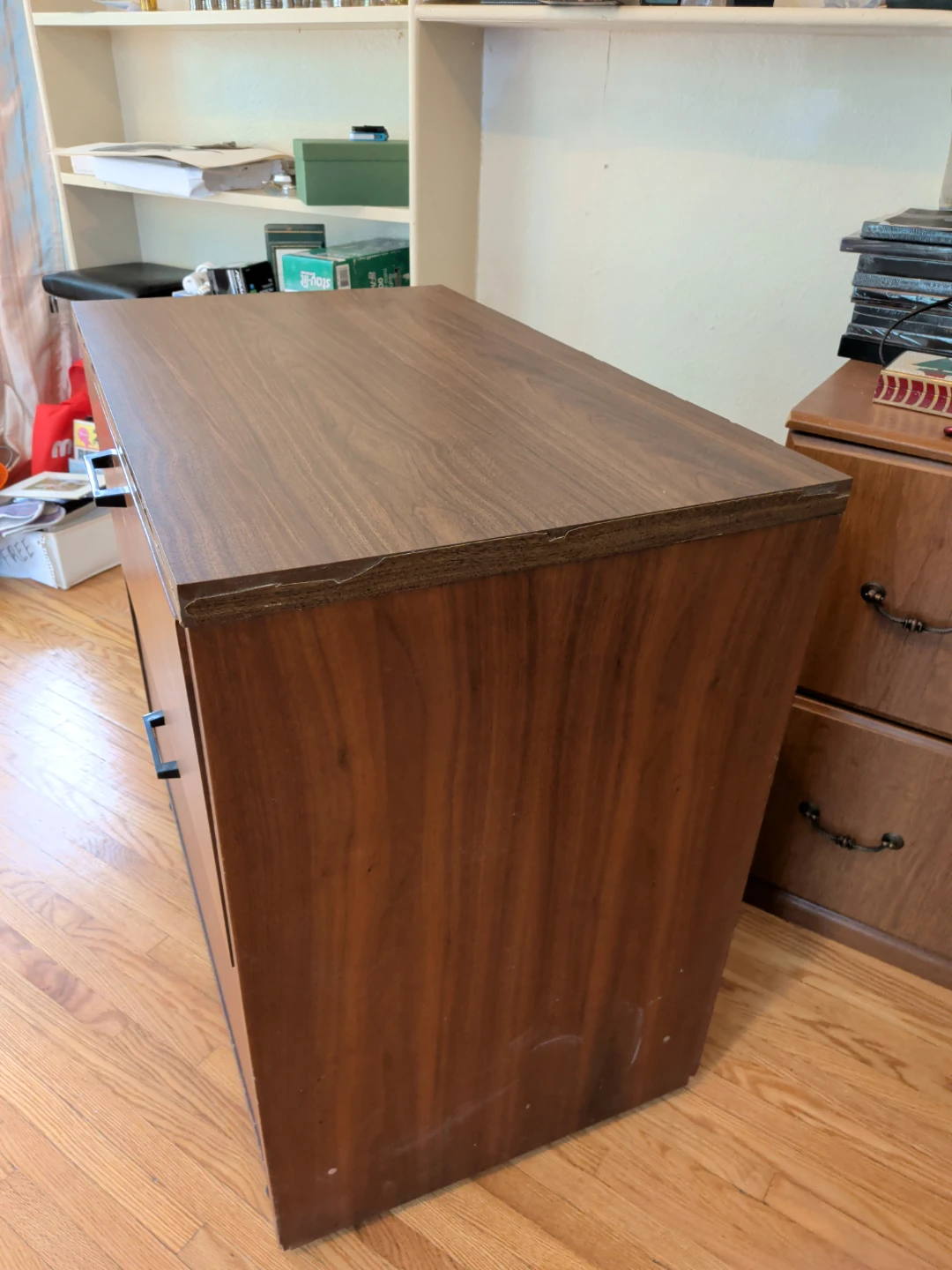 Vintage 2-Drawer Filing Cabinet - photo 3