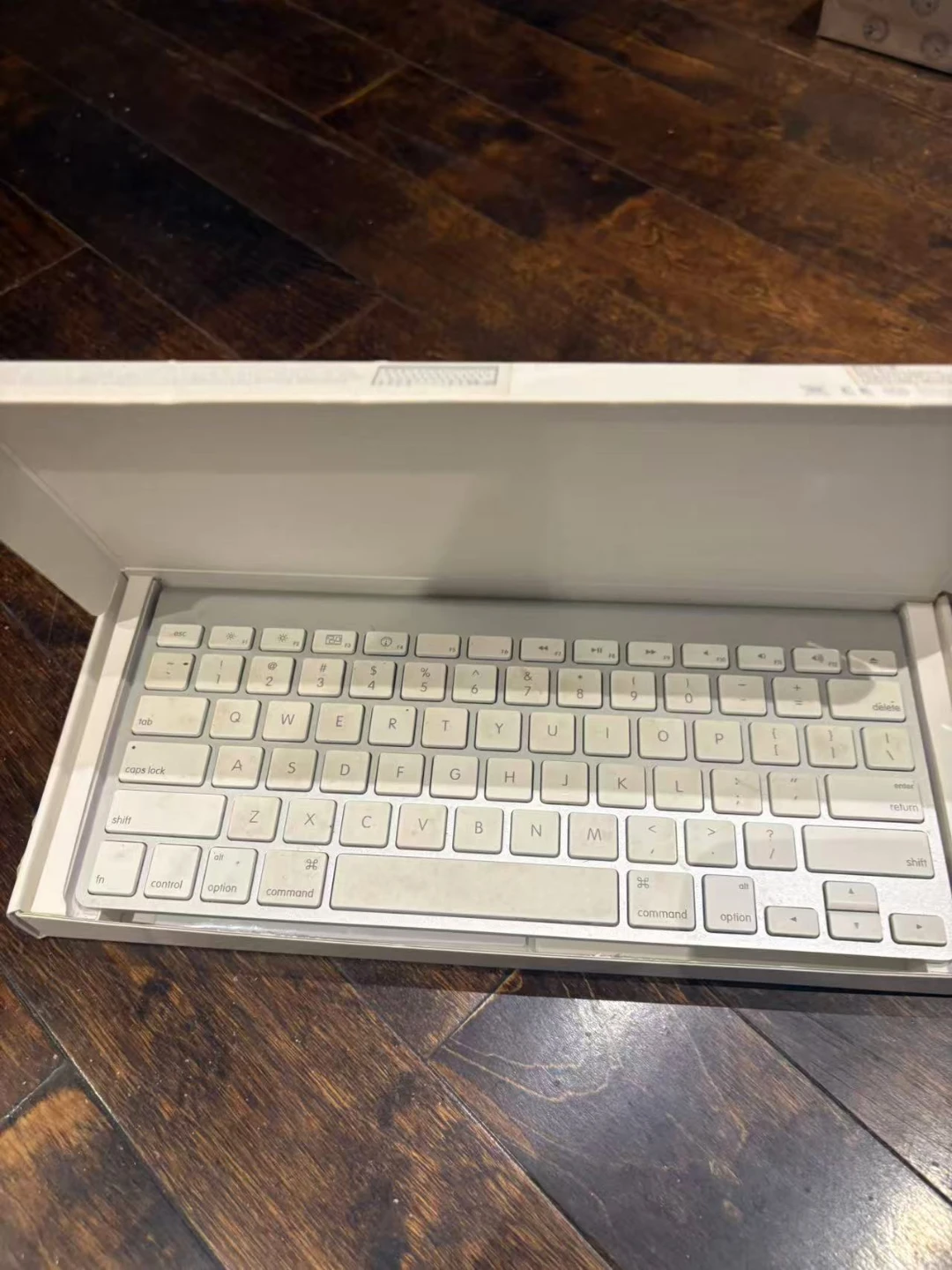 Apple Wireless Keyboard MC184LL/A - photo 2