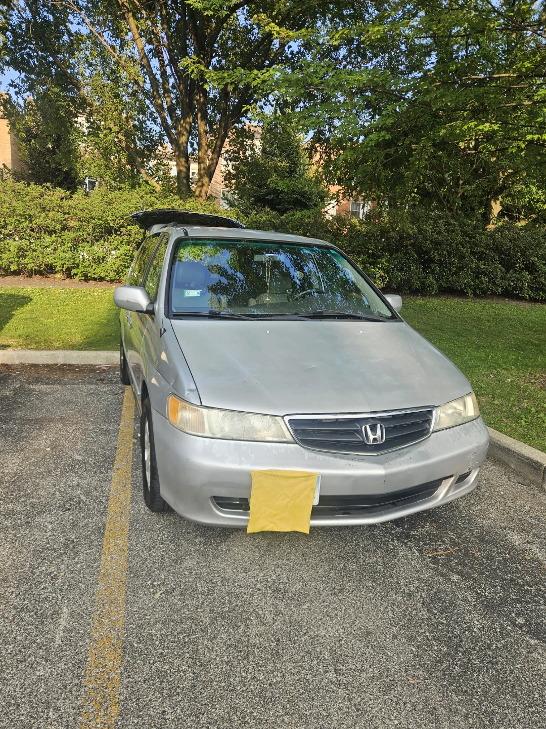 Silver Honda Odyssey Minivan