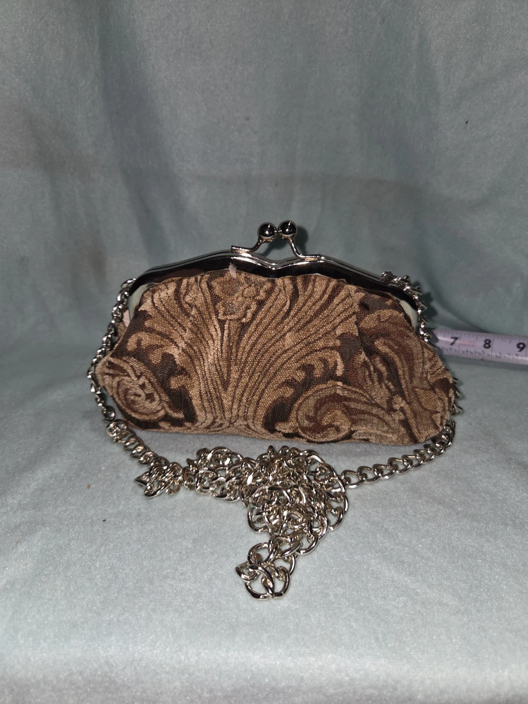 Apt 9 Tapestry  Crossbody Clutch Bag Strap Kisslock Closure